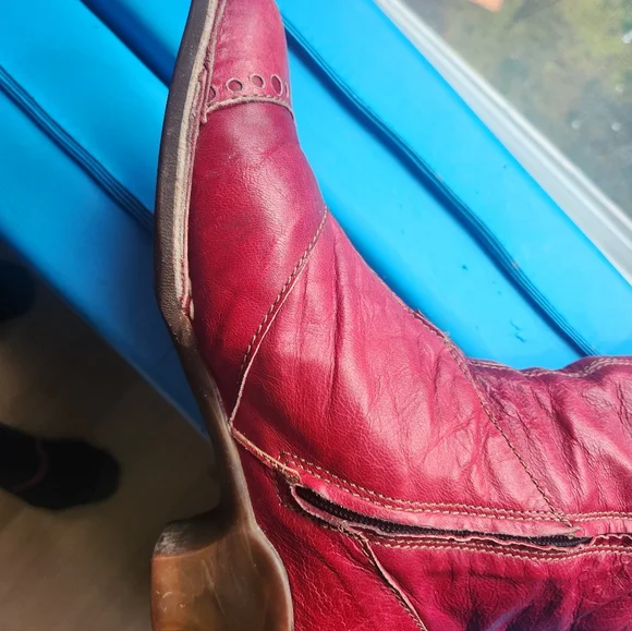 Women’s Red Leather Knee Boots - Picture 6 of 6